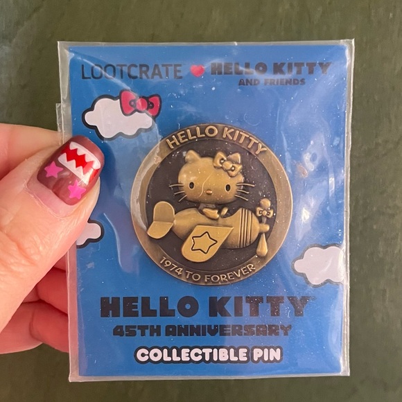 Hello Kitty 🎀 45th Anniversary Collectible Pin from 2019 Sanrio Lootcrate - Picture 3 of 3